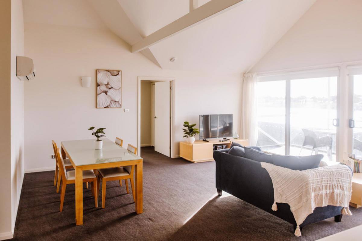 Leasehold Gym Brand New Setup With 5 Motel Rooms Fully Licensed Restaurant and Gym