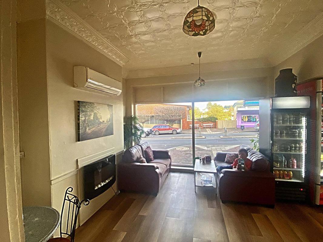 Deloraine Bakery Projected T/O 25F/Y approx $1.5m Only $250k +sav Offers Over