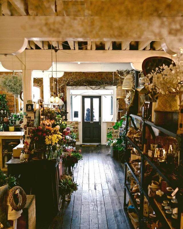 Highly Successful Blooming Deloraine Floristry  High Turn over O/O $75,000+SAV