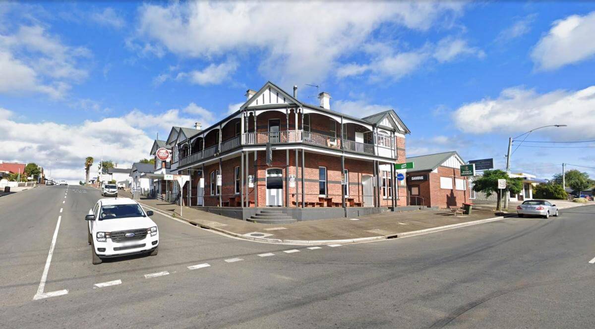 Leasehold Landmark Lords Hotel, sought after rare opportunity Offers Over $350,000 +sav