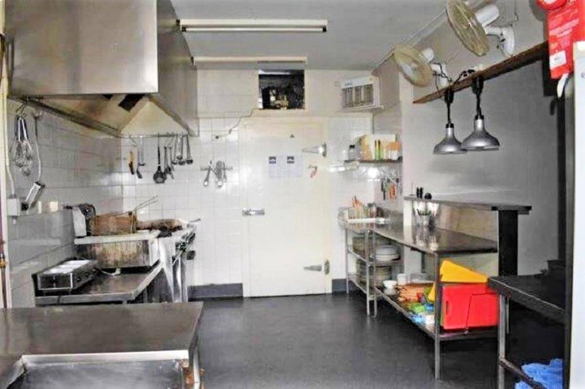 Best Value  Tasmanian Hotel All Revenue Streams , Excellent Presentation FHGC 0/0 $895,000 +sav