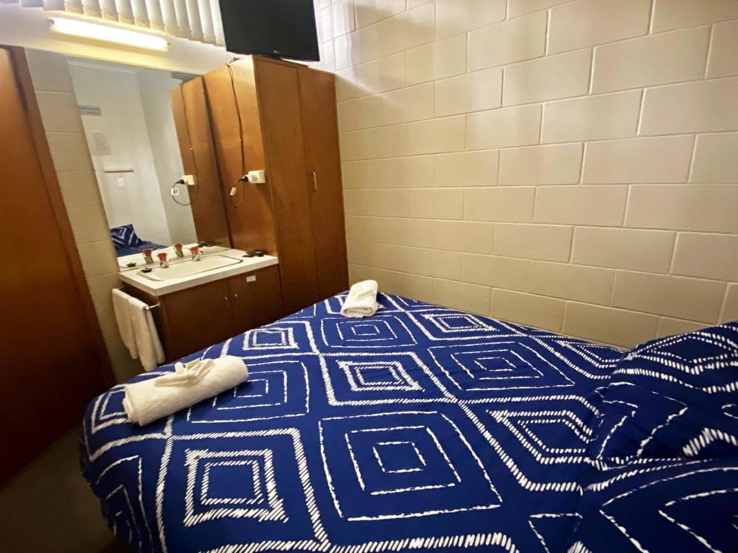 Best Value  Tasmanian Hotel All Revenue Streams , Excellent Presentation FHGC 0/0 $895,000 +sav