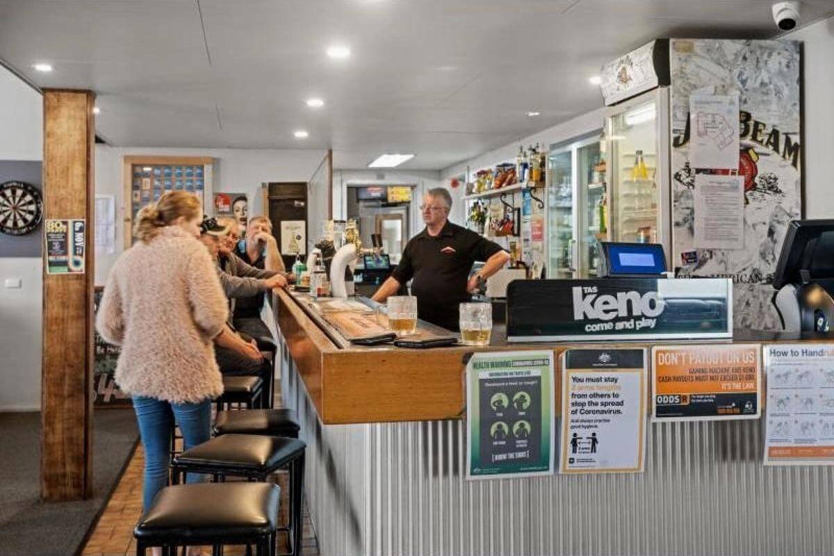 St Marys Hotel Iconic Landmark Leasehold Hotel, only $200,000+sav T/O approx $1.4m