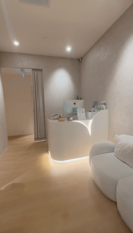 IMM builidng Profitable Beauty Salon For Take Over