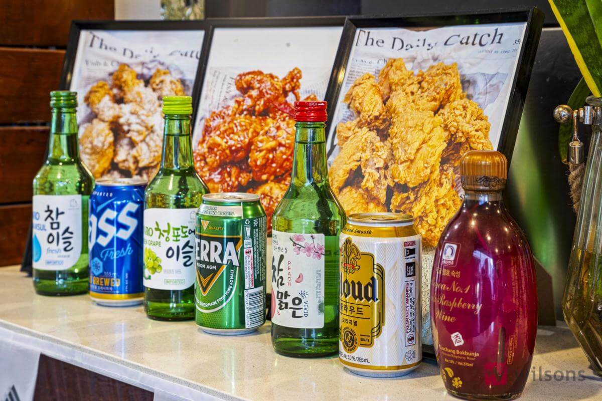 Fried chicken and Beer - licensed Korean style restaurant - perfect main road location