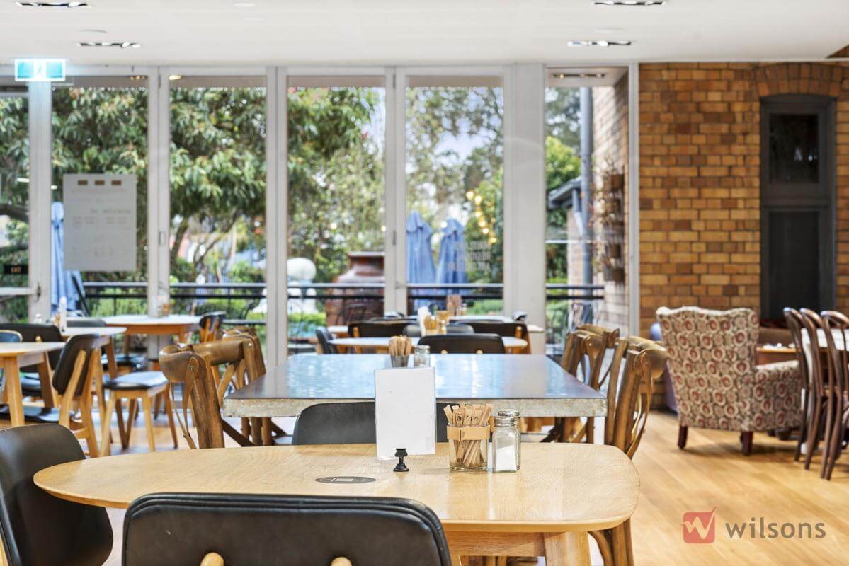 Iconic maitland Cafe - operated Under management