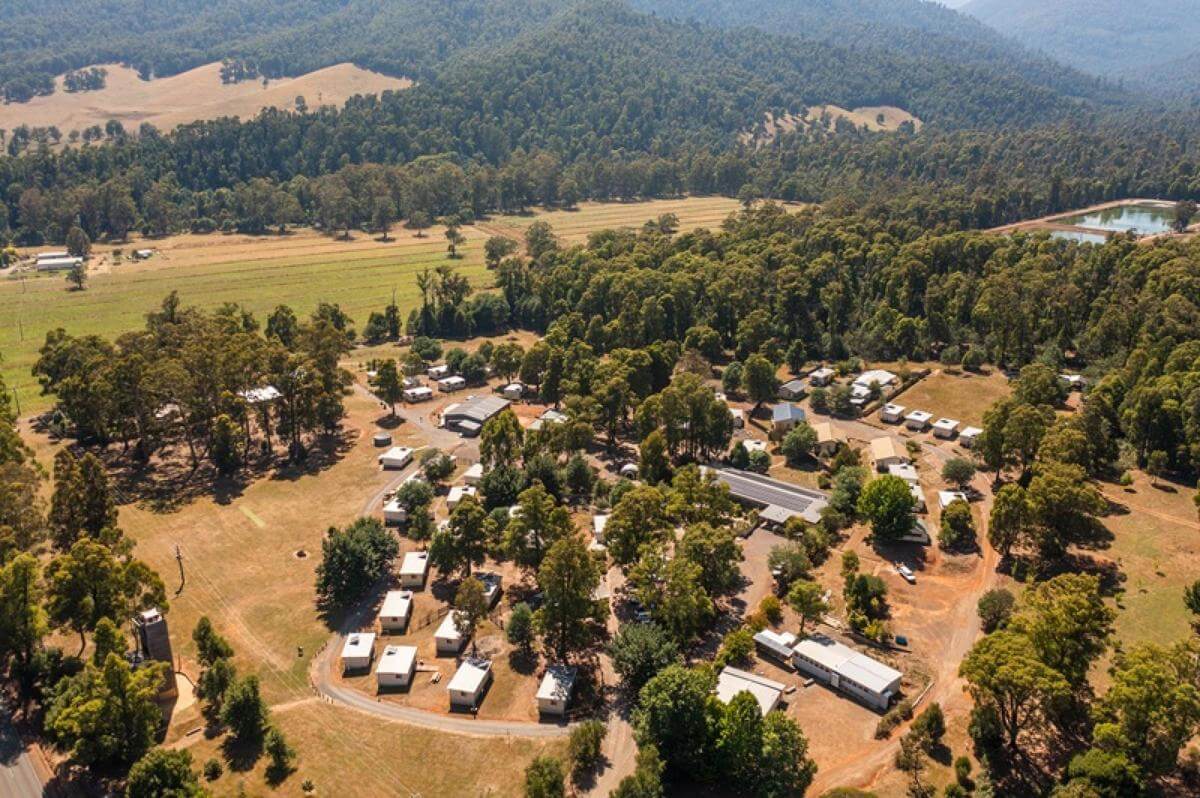 250 BED GROUP ACCOMMODATION/SCHOOL CAMP