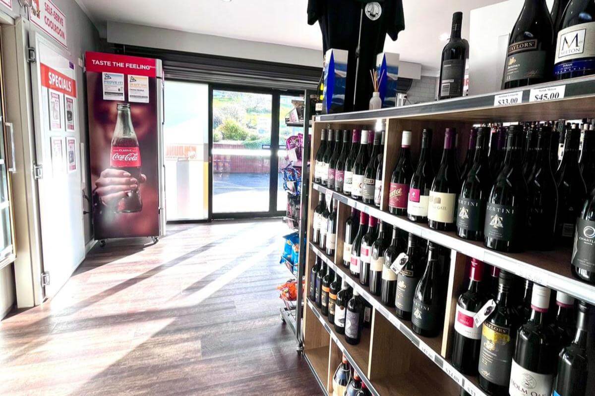 L/hold Beauty Point Waterfront Hotel Glorious River Views 20 Pokies All Income Streams