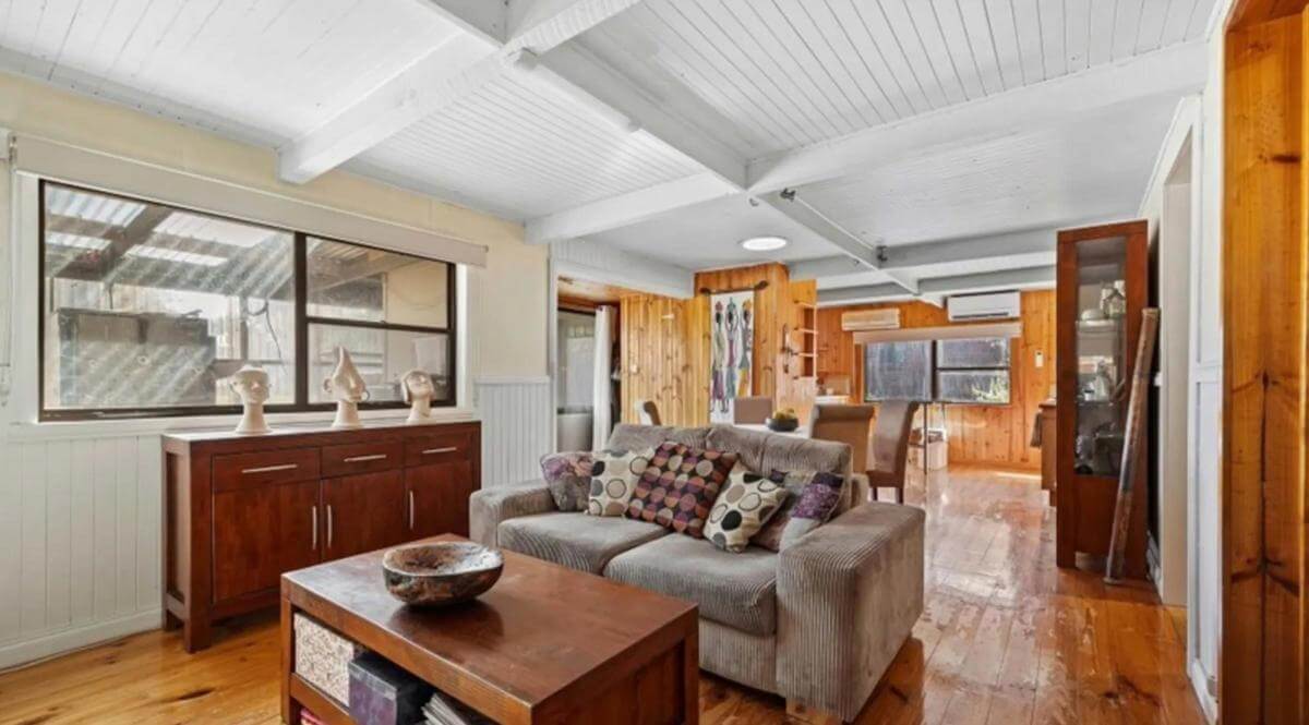 General Store/Take Away  - with a 2 bedroom apartment.