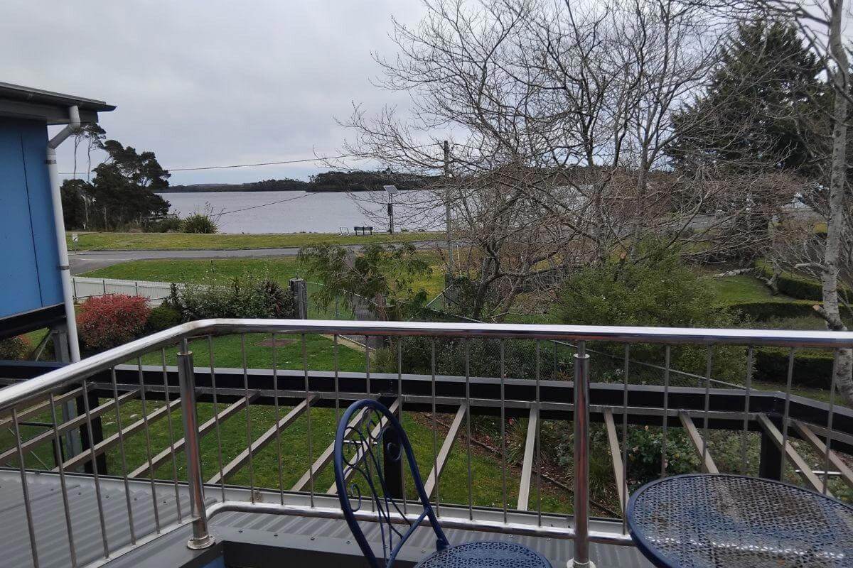 No Ingoing, Modern Stylish Sophisticated Water Views Wild Rivers Escape Restaurant