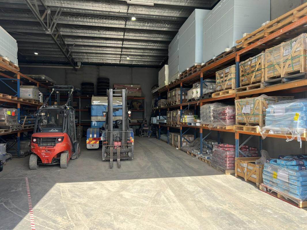 REGIONAL BRICK TILE AND PAVERS RETAIL BUSINESS - REVENUE 2M+ HIGH EBITDA