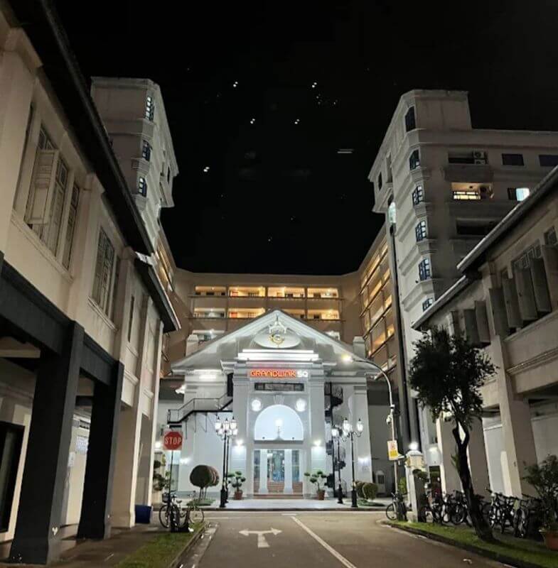 Buffet Restaurant For Take Over At Paya Lebar