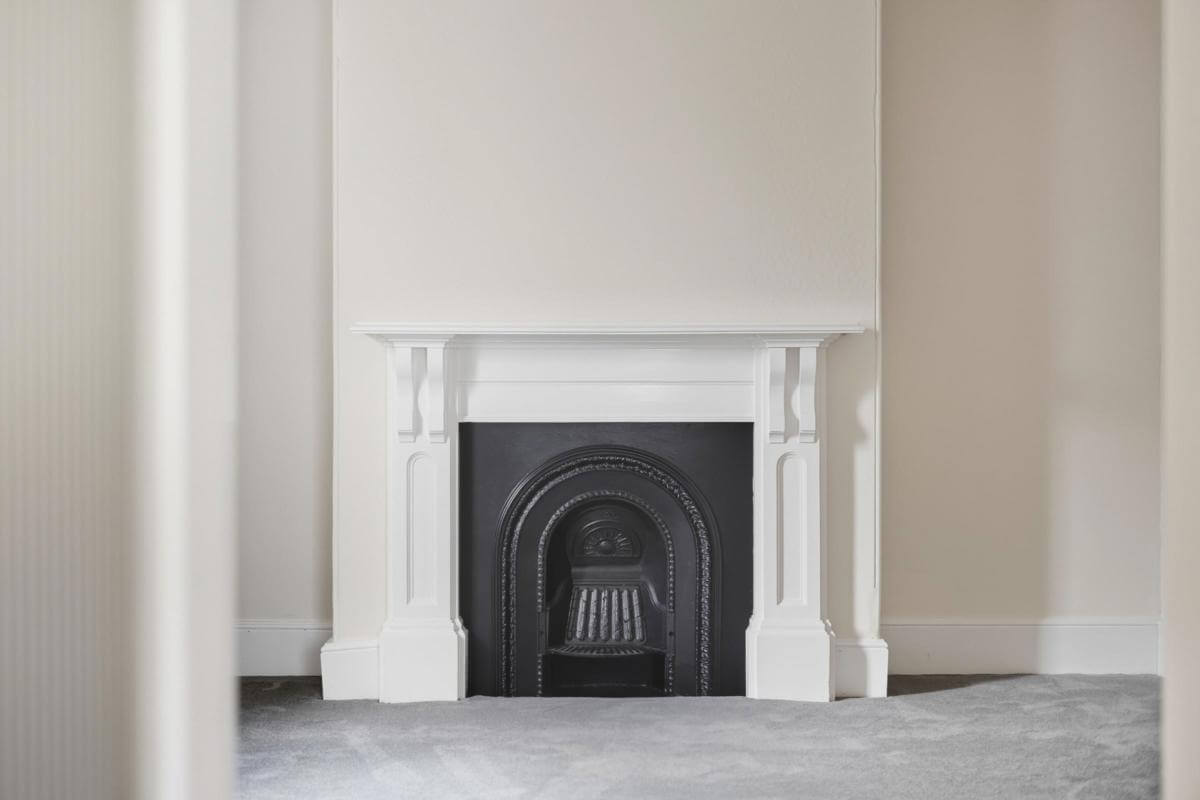 Prime Location Residence with Income or 3 BnB lets (stca) or Health Professional Rooms