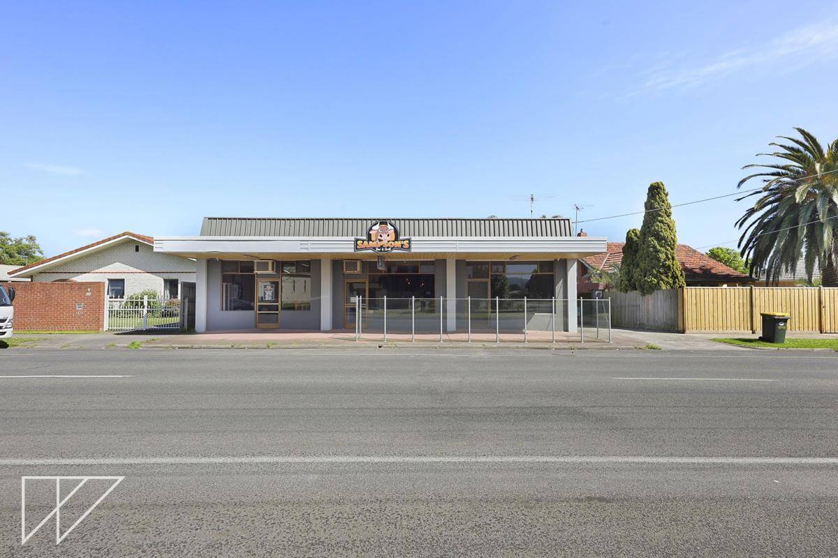 Restaurant and Catering business - includes the freehold. Vendor Finance