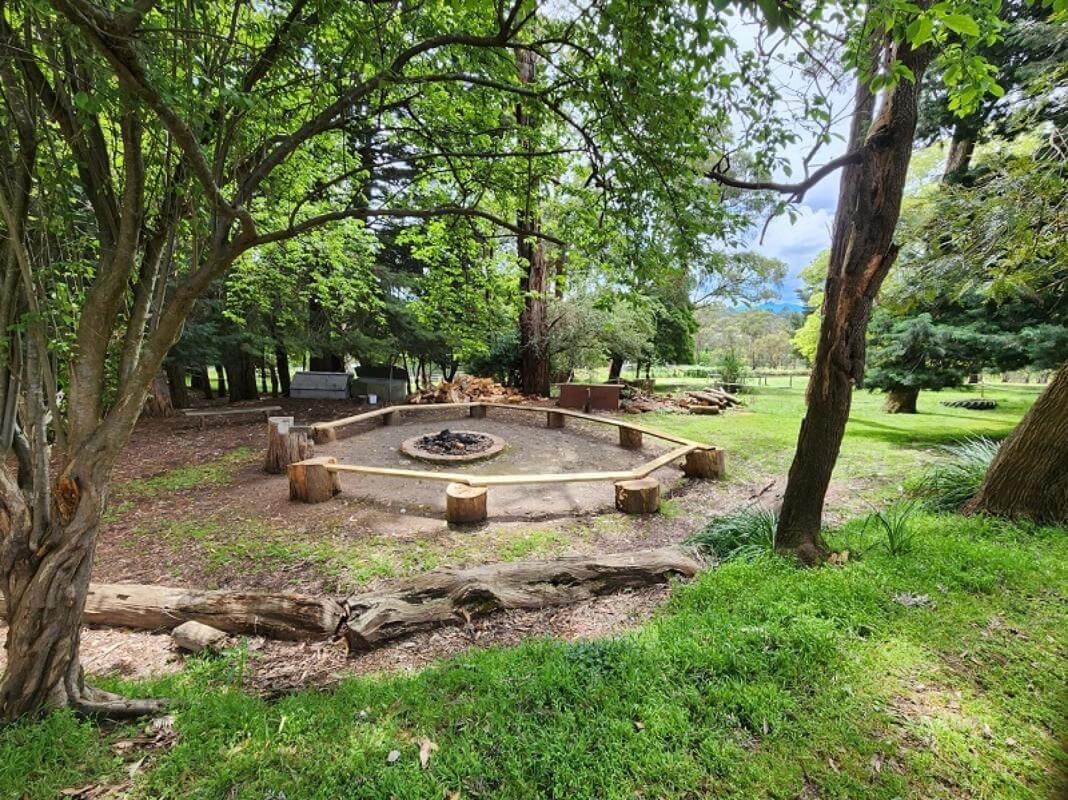 SCHOOL CAMP, GROUP ACCOMMODATION, RETREAT