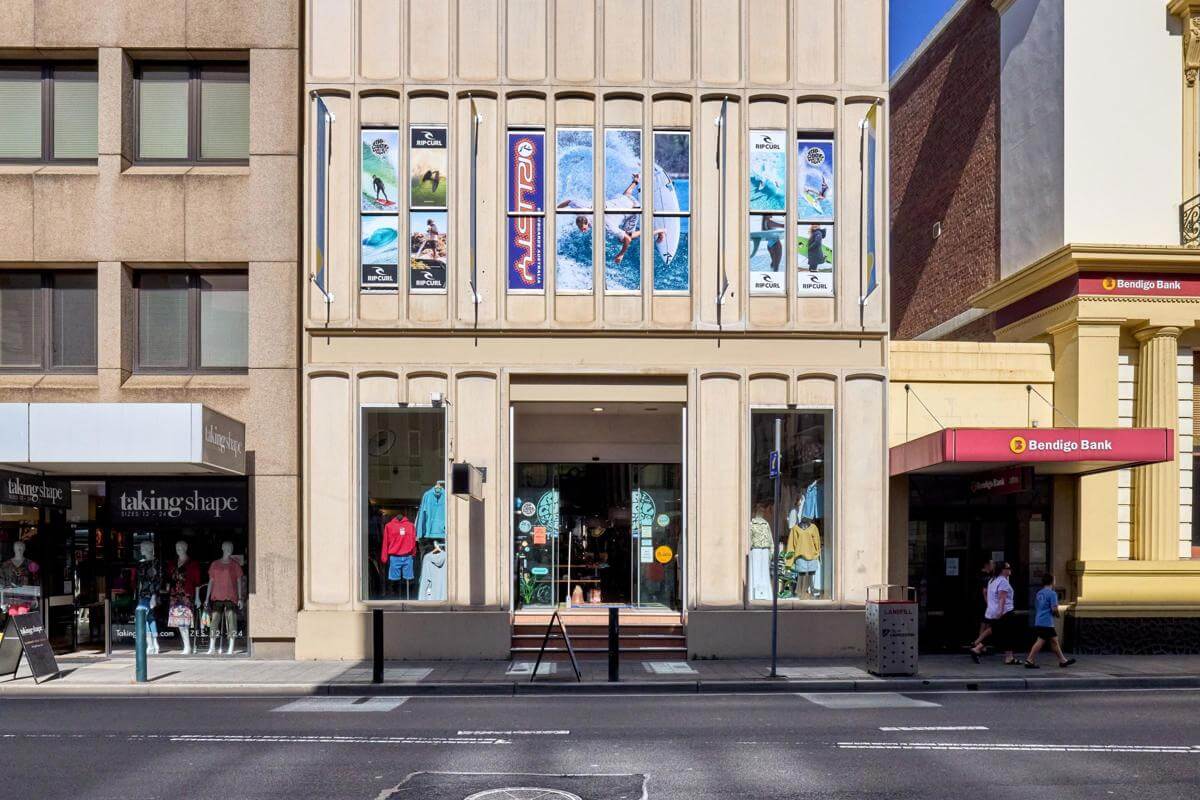 Est Circa 45 yrs Iconic Retail Business Weekly Sales $16K+ Profitable Easy To Operate