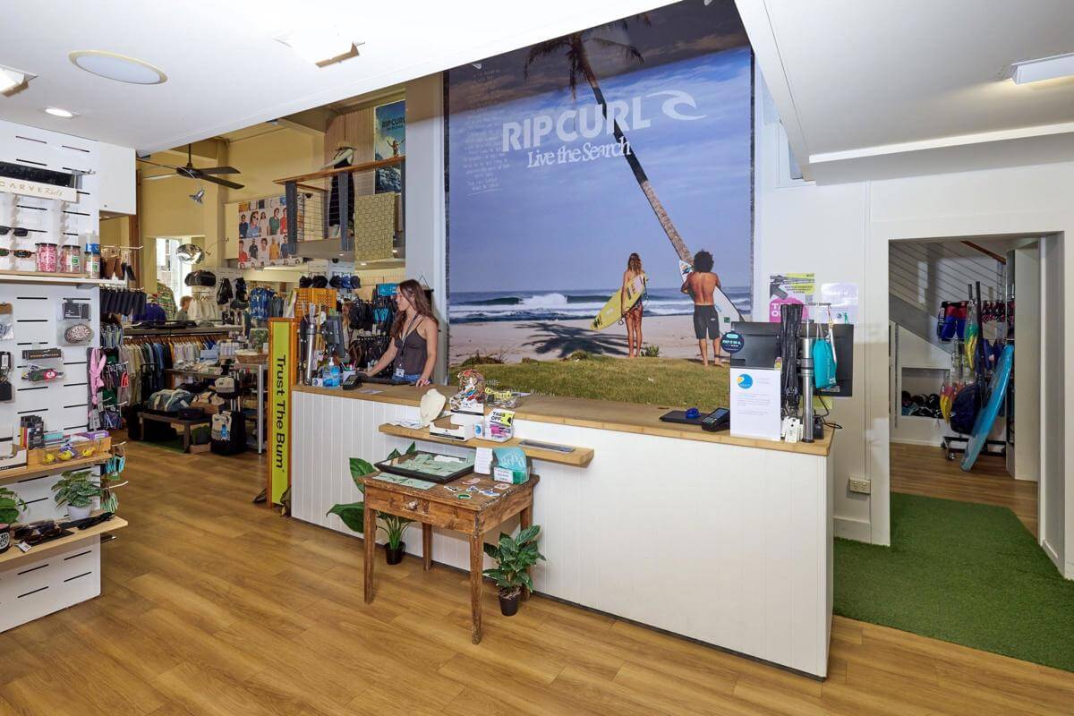 Est Circa 45 yrs Iconic Retail Business Weekly Sales $16K+ Profitable Easy To Operate