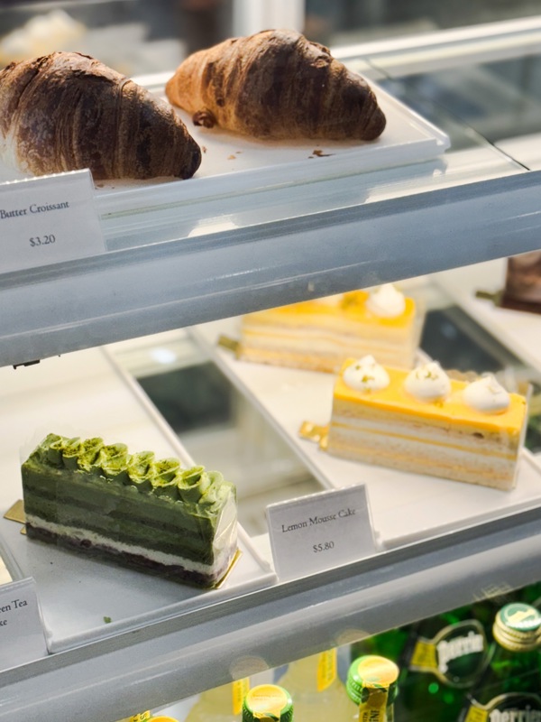 Prime Location Fully-Fitted 1,200Sqft Cafe With Wide Frontage And High Foot Traffic