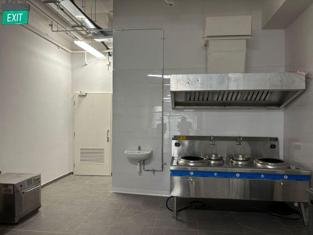 Very Rare Collective Freehold Shophouse In Central Aera For Sale