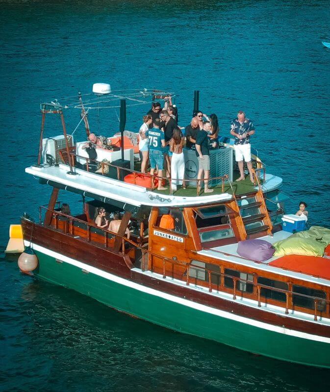 For Sale: Turn-Key Lifestyle Brand Boat Charter & Experiences Business