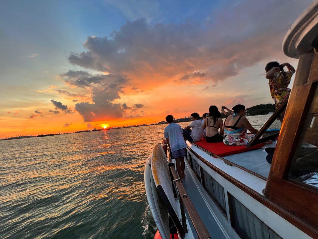 For Sale: Turn-Key Lifestyle Brand Boat Charter & Experiences Business