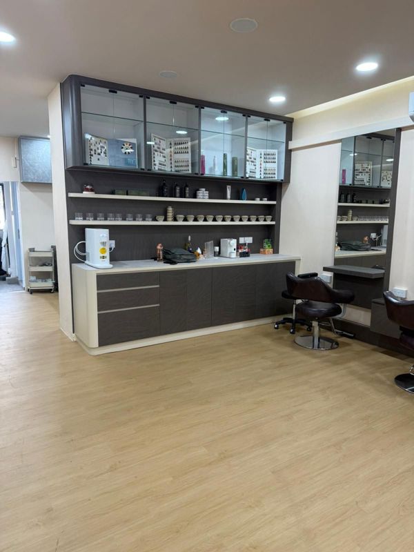 Newly Renovated Modern Hair Salon For Takeover – Prime Clementi Location