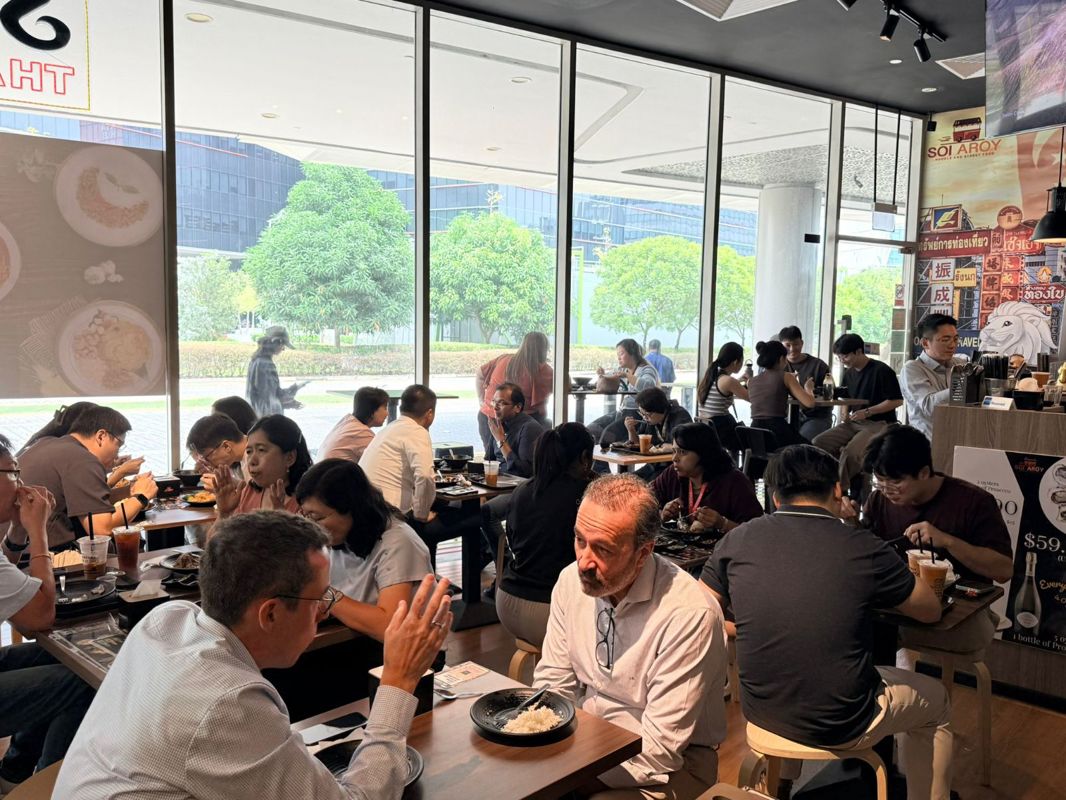 Lowest Rental For A 677Sqft Unit! $3.2K With 1% Gto Only! Food Lunch Crowd Daily!