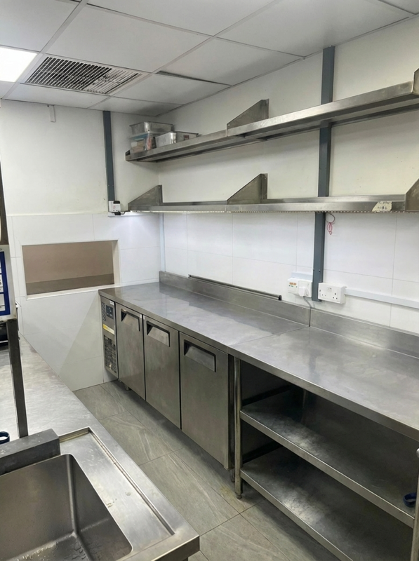 Cafe/Restaurant In Little India For Take Over