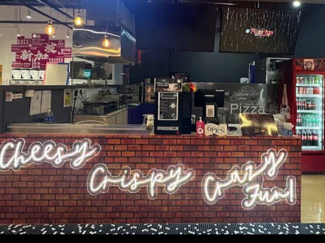 Takeover Opportunity: Modern Pizza Takeaway Kiosk