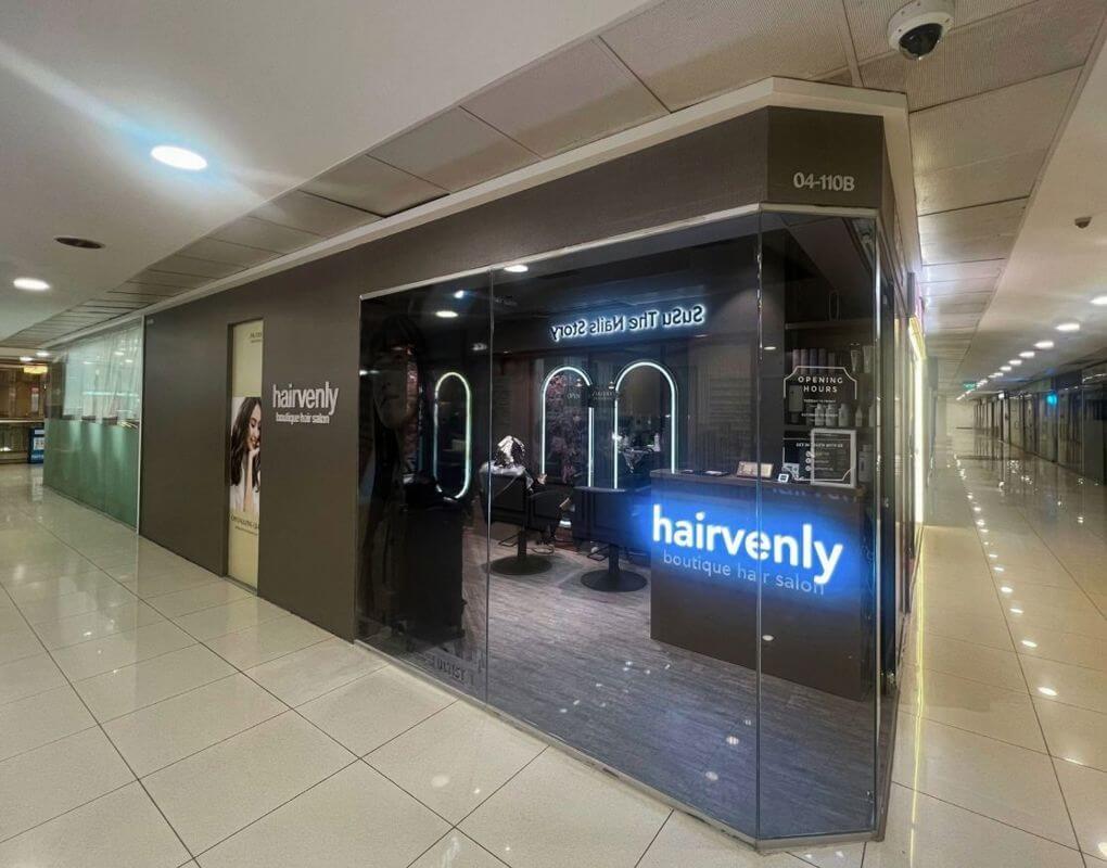 Nicely Renovated & Fully Equipped Hair Salon With 4-5 Seaters For Takeover At Only $19K