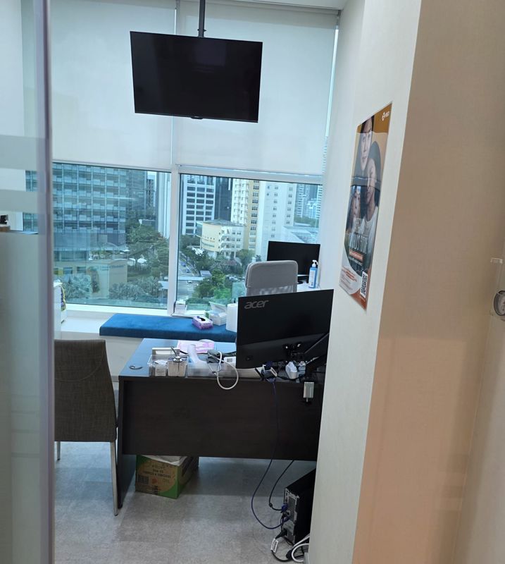 Well-Renovated Unit Looking For Take Over With New Tenancy In Novena Medical Central