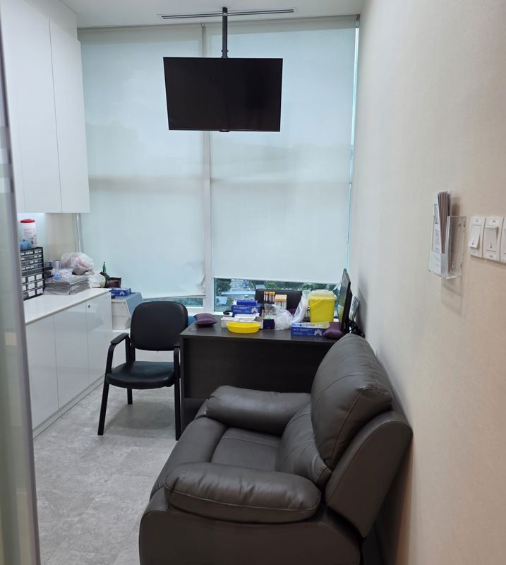 Well-Renovated Unit Looking For Take Over With New Tenancy In Novena Medical Central