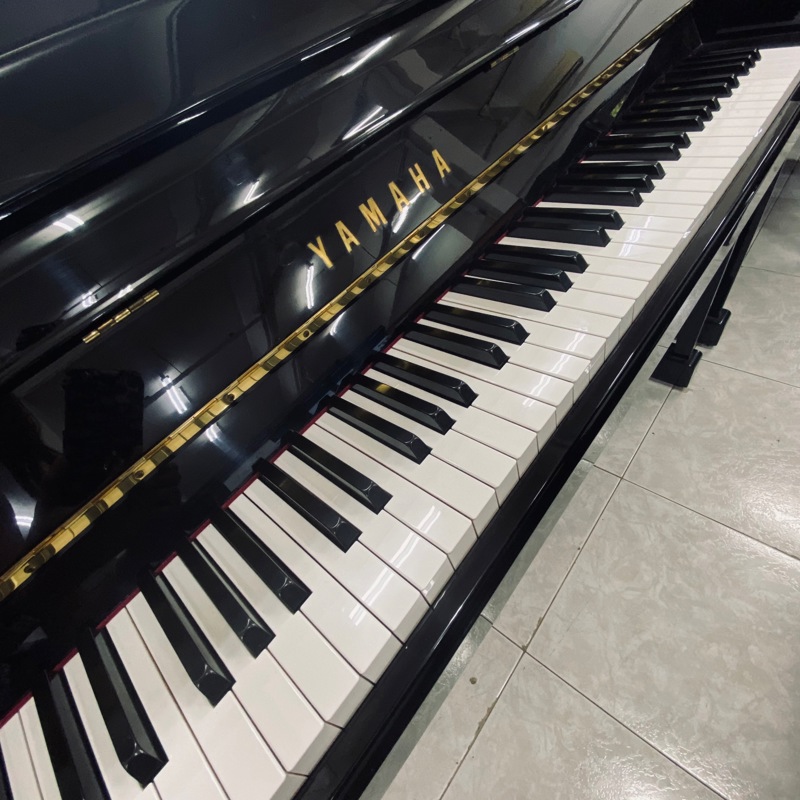 Take Over A Running Piano Business In Singapore