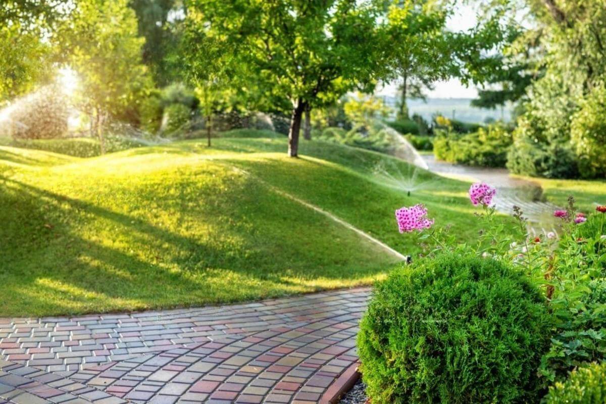 (已失效)Long-Established Lawn/Garden Business: HIGH INCOME! WORK FROM ANYWHERE!