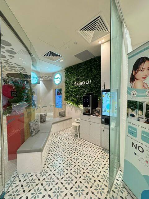 Express Skin And Beauty Salon For Takeover In Busy Shopping Mall