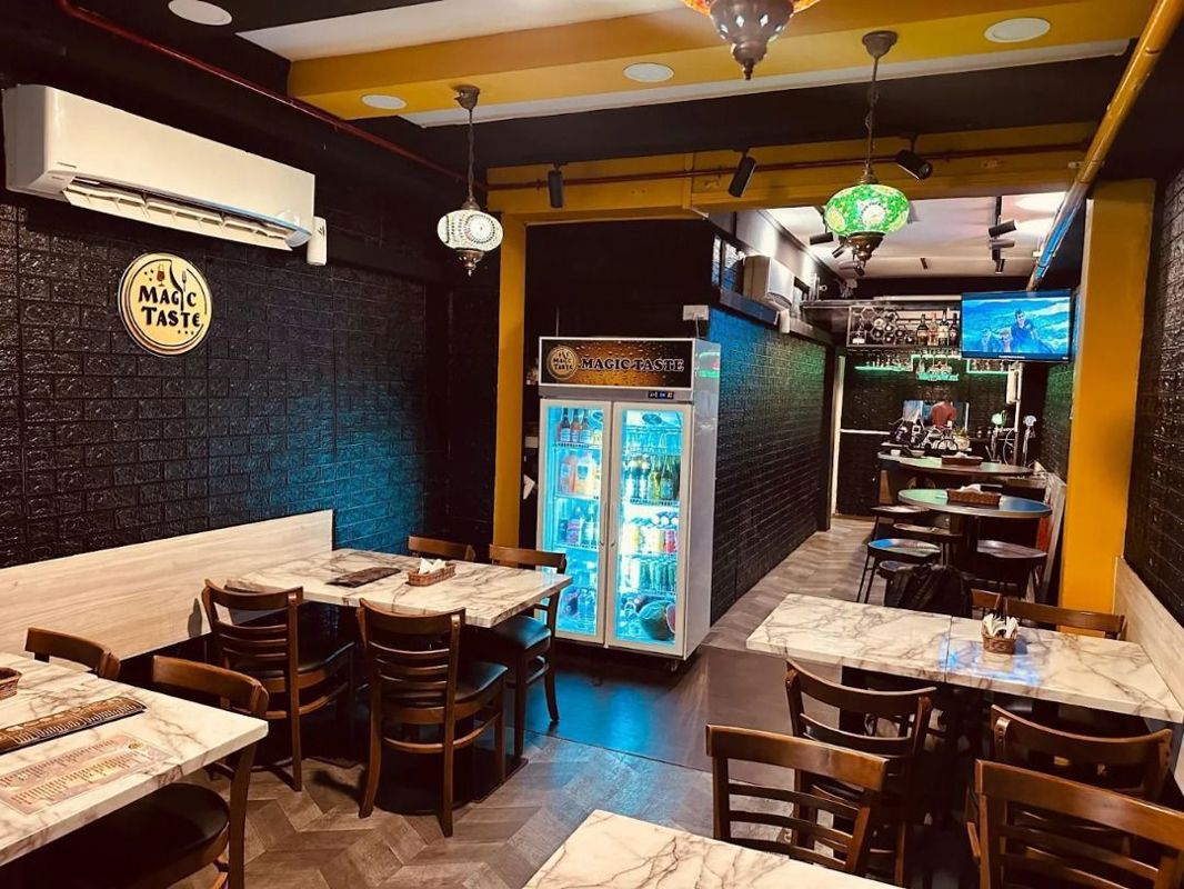 Premium Restro Bar For Sales In Little India