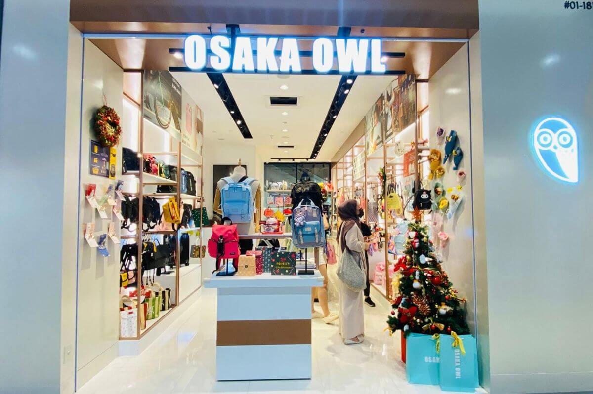 Established Bag And Luggage Store In Yishun Shopping Mall For Sale