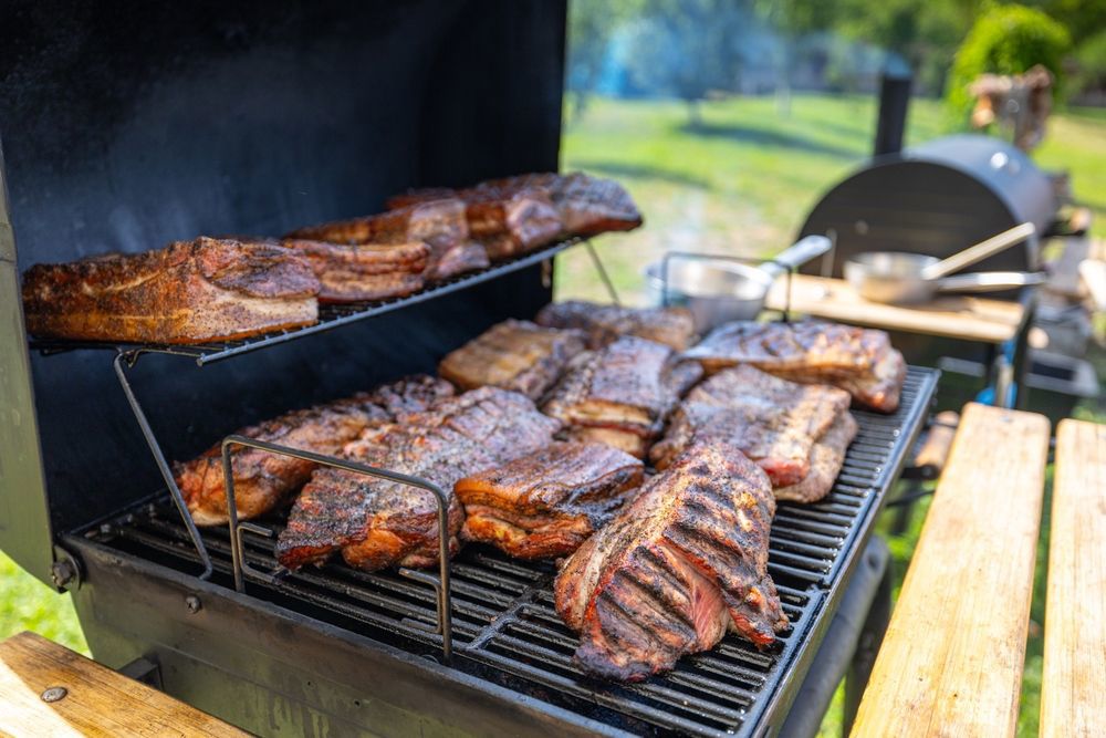 BBQ, Smokehouse & Outdoor Cooking Destination – Massive Site & Huge Potential