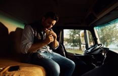 Easy-To-Run Industrial Cafe – No Chef Required | Award-Winning Pies