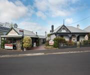 Rare Freehold Outstanding Short Term Rental Cottages+Passive Rent From Cafe image 3