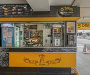 5 Dogs (hotdogs) Fortitude Valley Brisbane, TO $27,000 per week, Excellent location! image 2