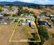 T/O FY23 $1.5mill+ Freehold Road House General Store LPO Takeaway Fuel Groceries Milk Bar 3BR Home image 3