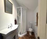 UNDER CONTRACT FREEHOLD AUS POST TASMANIA image 12