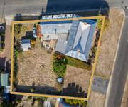 Magnificent Water Views Character Heritage Building 7BR Ensuite, Home or Business Choice is Yours image 25
