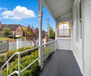 Prime Location Residence with Income or 3 BnB lets (stca) or Health Professional Rooms image 2