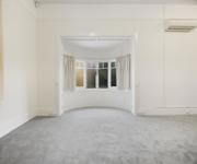 Prime Location Residence with Income or 3 BnB lets (stca) or Health Professional Rooms image 12