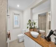Prime Location Residence with Income or 3 BnB lets (stca) or Health Professional Rooms image 31