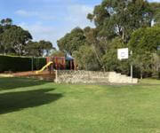 HOLIDAY COTTAGES, COASTAL, MOTEL image 8