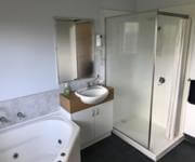HOLIDAY COTTAGES, COASTAL, MOTEL image 11