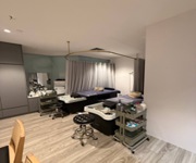 Beautifully Renovated Beauty Retail Space For Takeover image 1